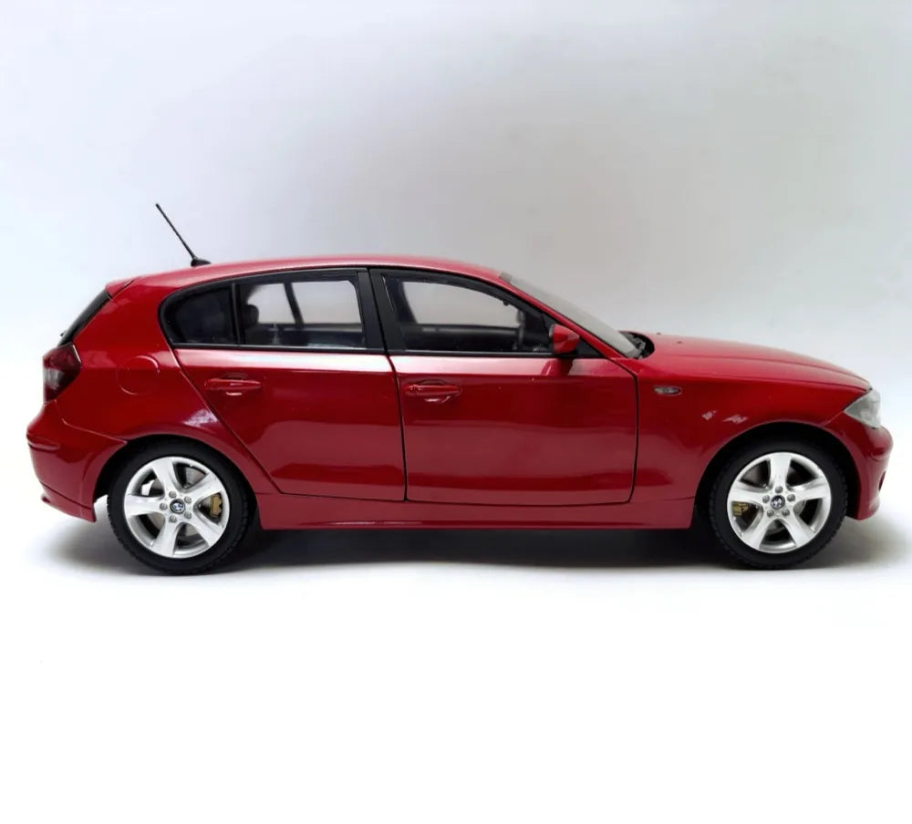 [Kyosho] 1:18 BMW 2004 E87 120i Red Model Car Die-Cast