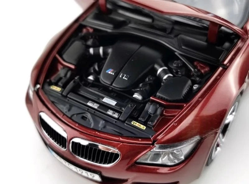 [Kyosho] 1:18 BMW 2005 E63 M6 Coupe Red Model Car Die-Cast