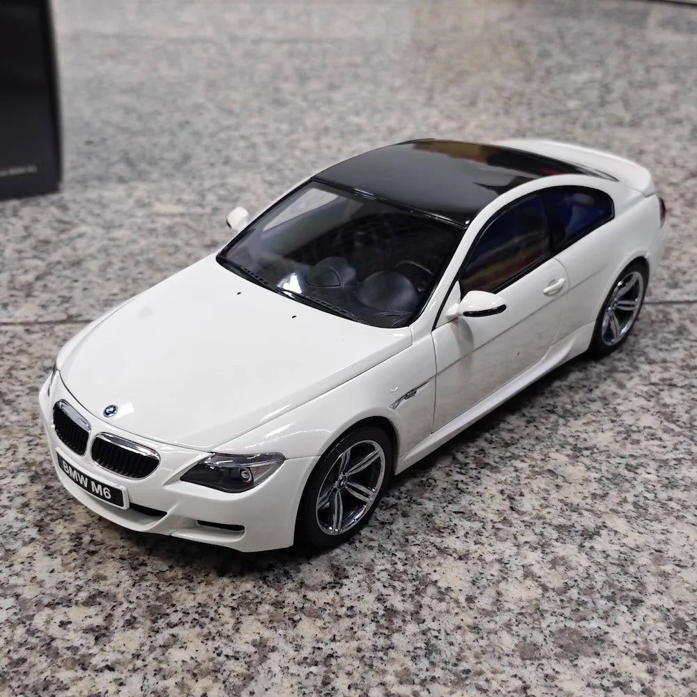 [Kyosho] 1:18 BMW 2005 E63 M6 Coupe White Model Car Die-Cast