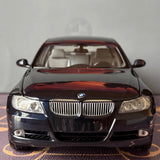 [Kyosho] 1:18 BMW 2005 E90 330i Black Model Car Die-Cast