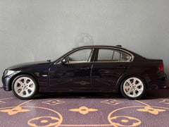 [Kyosho] 1:18 BMW 2005 E90 330i Black Model Car Die-Cast