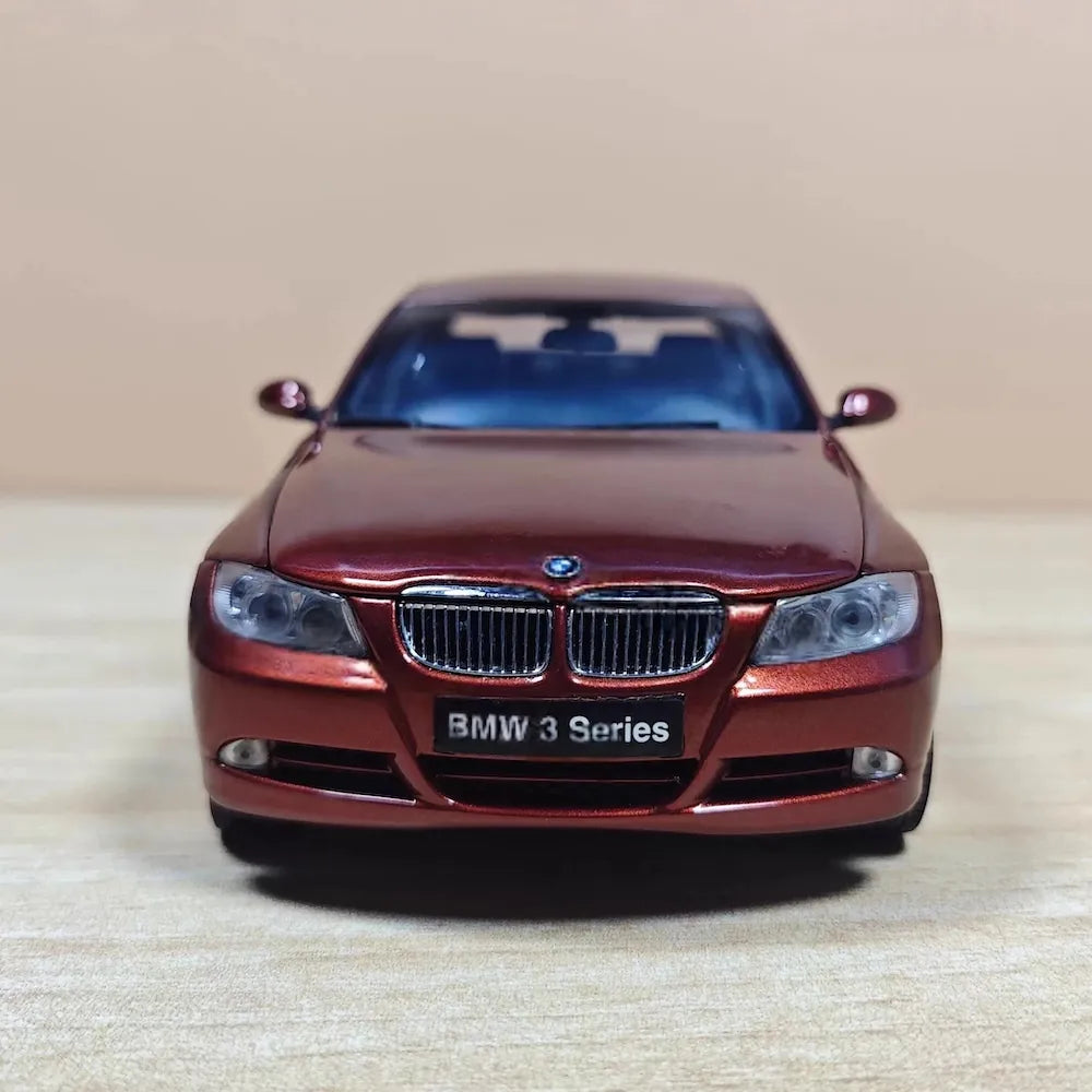 [Kyosho] 1:18 BMW 2005 E90 330i Red Model Car Die-Cast