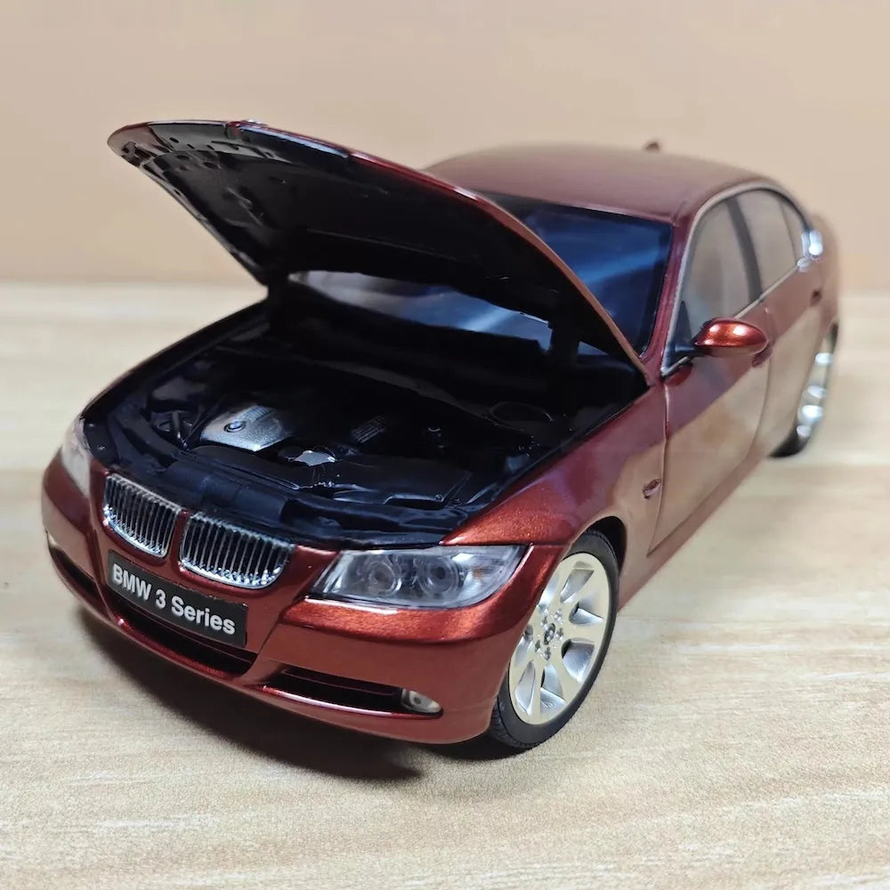[Kyosho] 1:18 BMW 2005 E90 330i Red Model Car Die-Cast