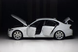[Kyosho] 1:18 BMW 2005 E90 330i White Model Car Die-Cast