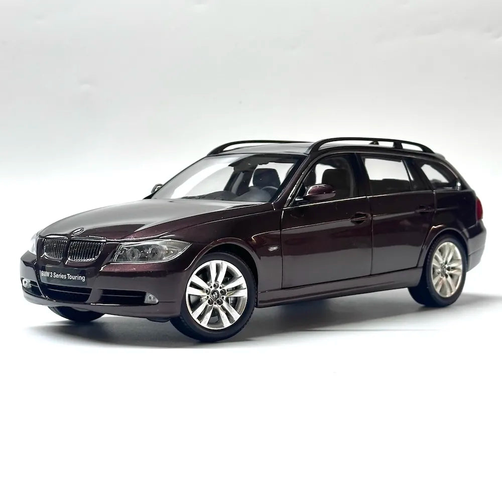 [Kyosho] 1:18 BMW 2005 E91 330i Touring Wine Model Car Die-Cast