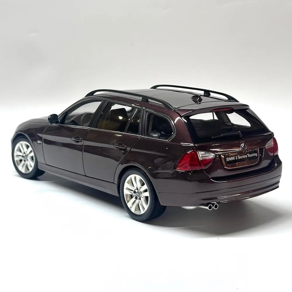 [Kyosho] 1:18 BMW 2005 E91 330i Touring Wine Model Car Die-Cast