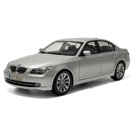 [Kyosho] 1:18 BMW 2008 E60 550i Sedan argent voiture miniature Die-Cast