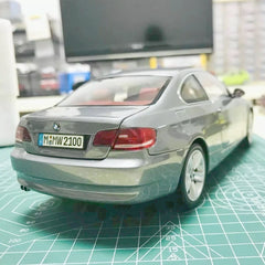 [Kyosho] 1:18 BMW 2008 E92 M3 Gray Model Car Die-Cast