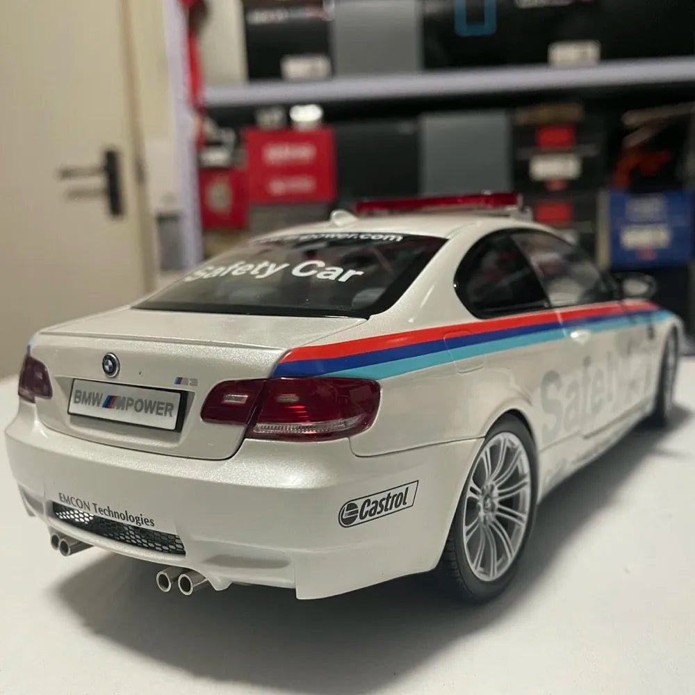 [Kyosho] 1:18 BMW 2008 E92 M3 Safety Model Car Die-Cast