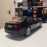 [Kyosho] 1:18 BMW 2008 F02 750Li Black Model Car Die-Cast