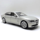 [Kyosho] 1:18 BMW 2008 F02 750Li argent voiture miniature Die-Cast