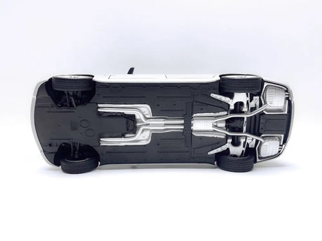 [Kyosho] 1:18 BMW 2008 F02 750Li Silver Model Car Die-Cast