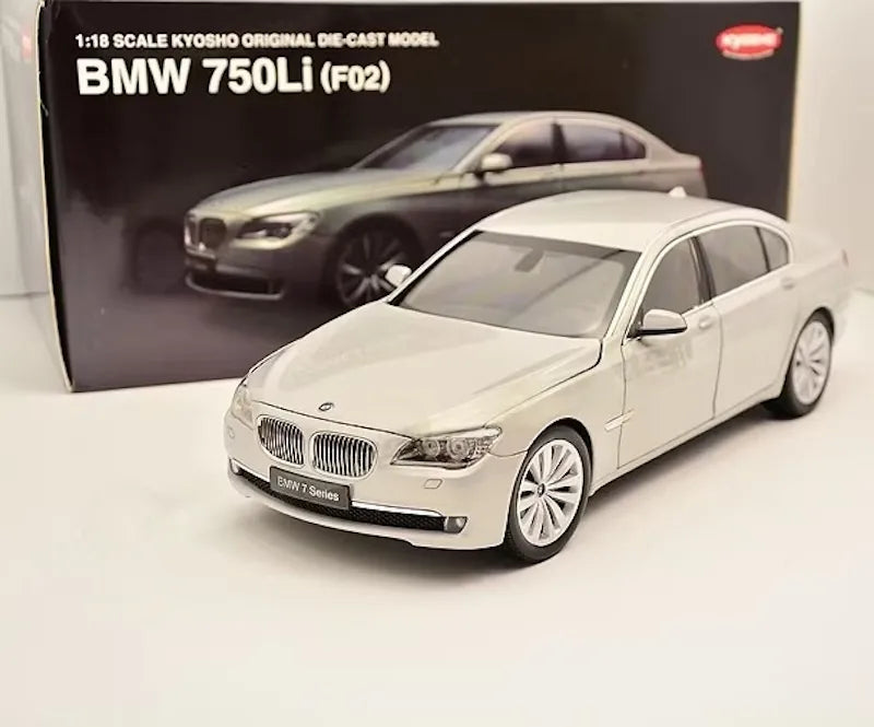 [Kyosho] 1:18 BMW 2008 F02 750Li White Model Car Die-Cast