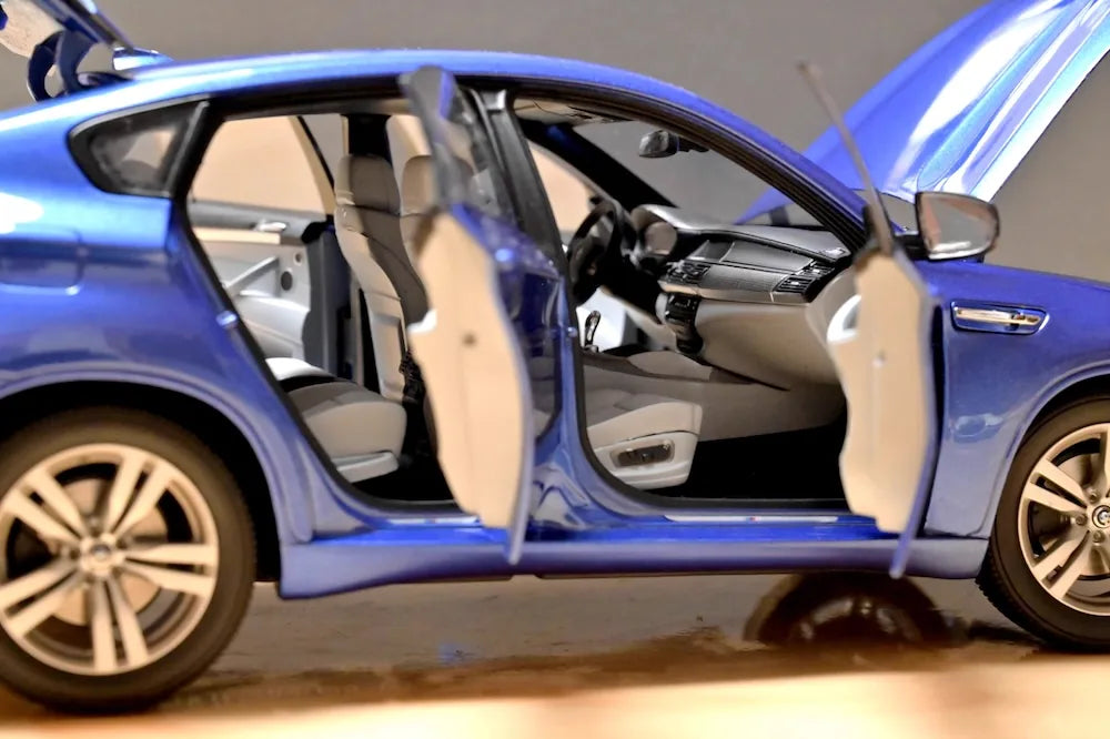 [Kyosho] 1:18 BMW 2009 E71 X6M blu modellino di auto Die-Cast