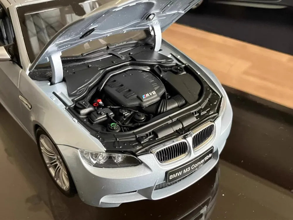 [Kyosho] 1:18 BMW 2009 E93 M3 Cabriolet Silver Model Car Die-Cast