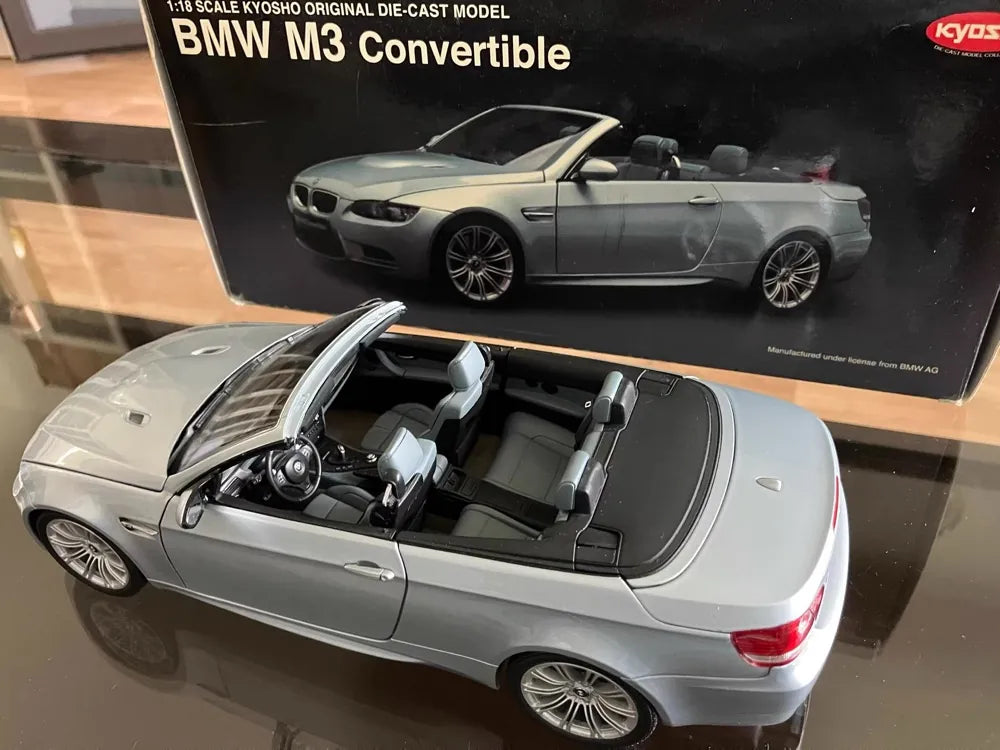 [Kyosho] 1:18 BMW 2009 E93 M3 Cabriolet Silver Model Car Die-Cast