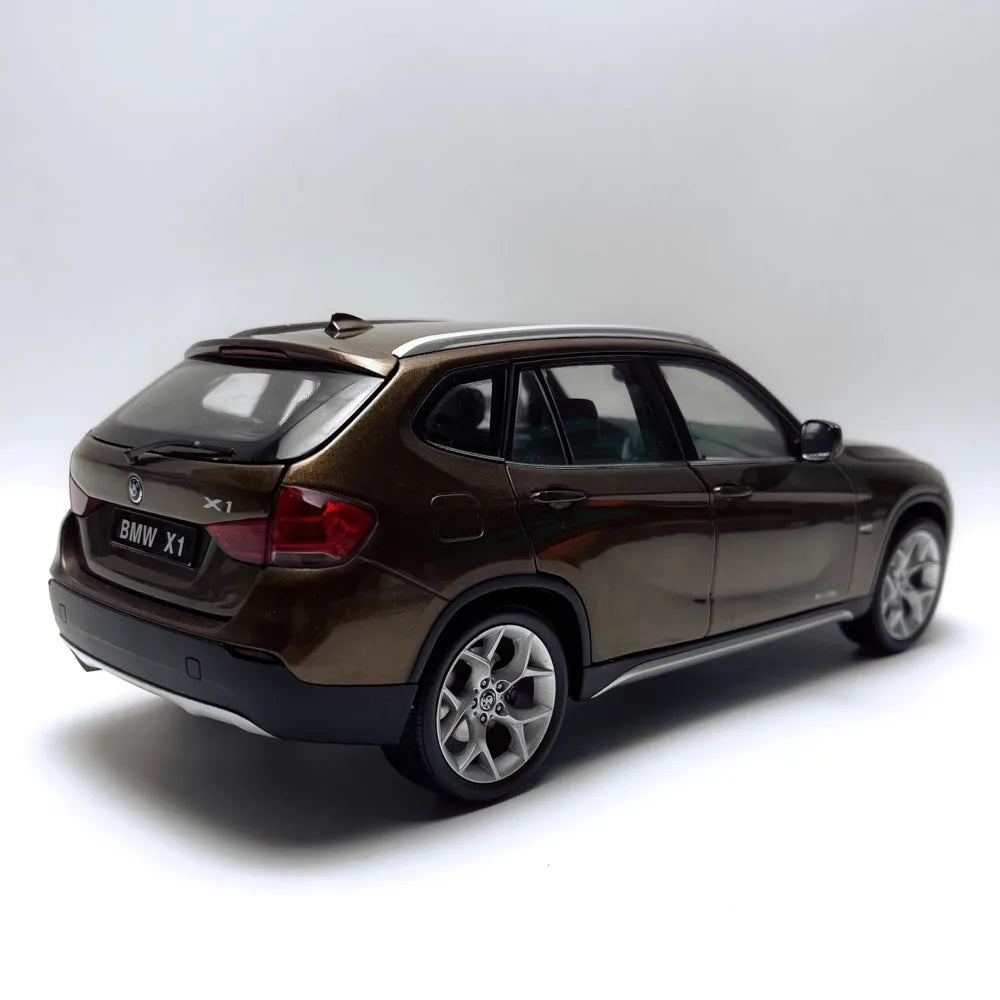 [Kyosho] 1:18 BMW 2012 E84 X1 xDrive28i Brown Model Car Die-Cast