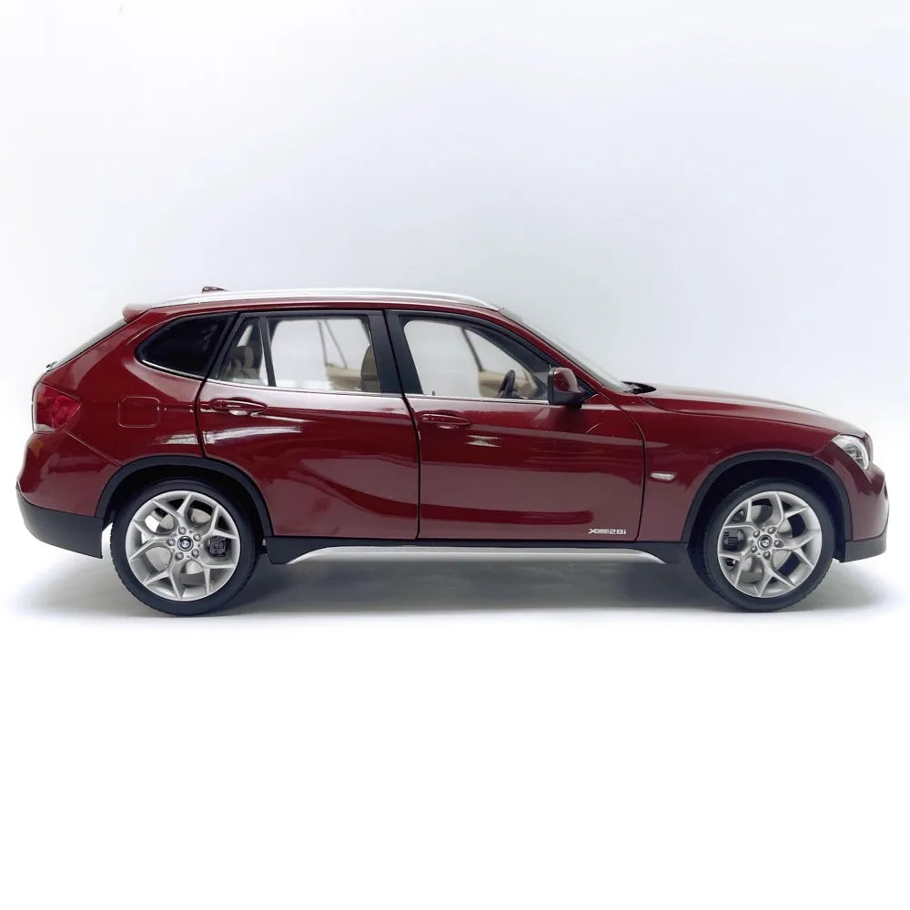 [Kyosho] 1:18 BMW 2012 E84 X1 xDrive28i Red Model Car Die-Cast