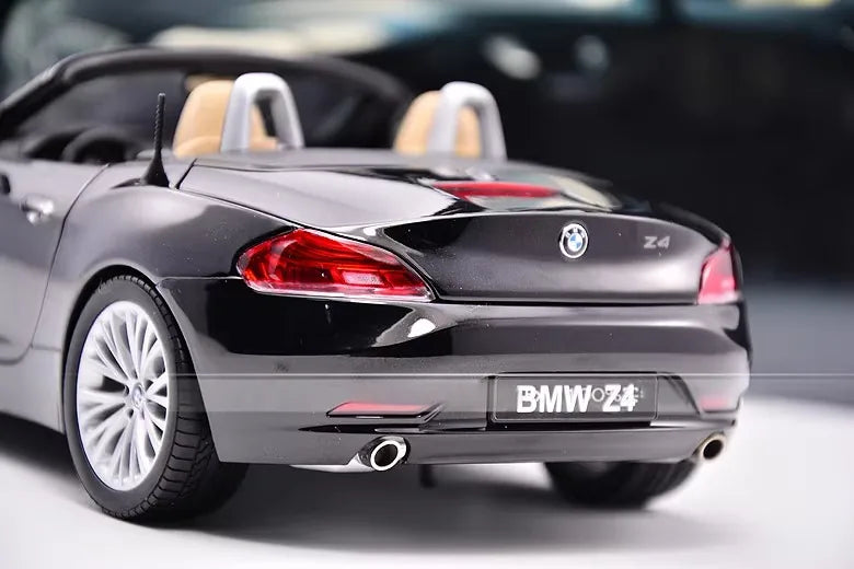 [Kyosho] 1:18 BMW 2014 Z4 sDrive35i E85 Convertible zwart modelauto Die-Cast