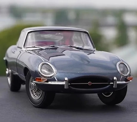 [Kyosho] 1:18 Jaguar 1974 E-Type Blue Model Car Die-Cast