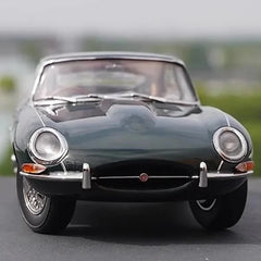 [Kyosho] 1:18 Jaguar 1974 E-Type Green Model Car Die-Cast