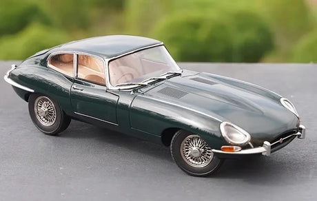 [Kyosho] 1:18 Jaguar 1974 E-Type Green Model Car Die-Cast