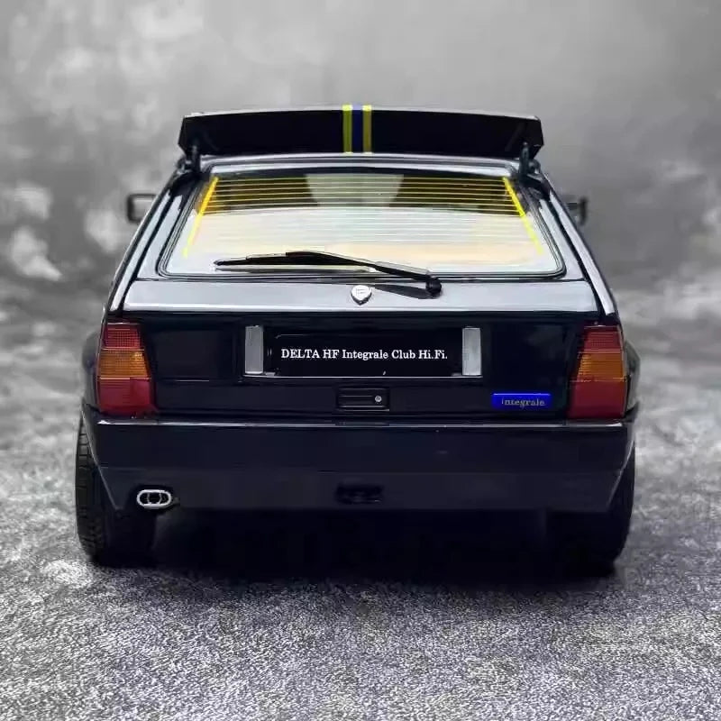 [Kyosho] 1:18 Lancia 1993 Delta HF Integrale Evo II Blue Model Car Die-Cast