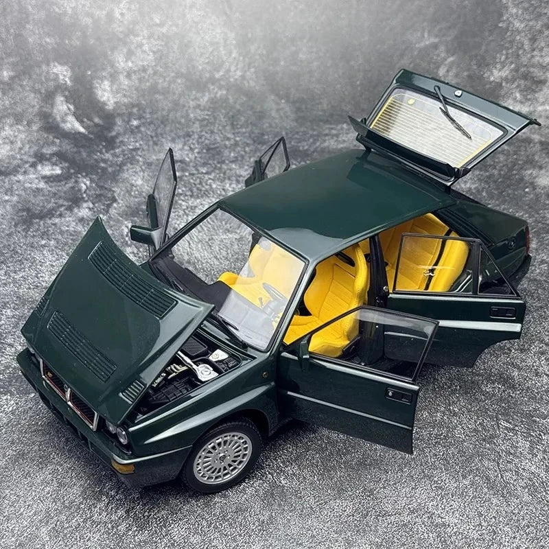 [Kyosho] 1:18 Lancia 1993 Delta HF Integrale Evo II Green Model Car Die-Cast