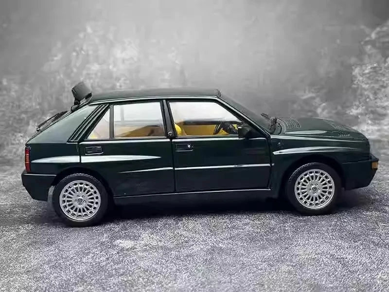 [Kyosho] 1:18 Lancia 1993 Delta HF Integrale Evo II Green Model Car Die-Cast