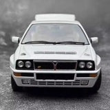 [Kyosho] 1:18 Lancia 1993 Delta HF Integrale Evo II ホワイト モデルカー Die-Cast
