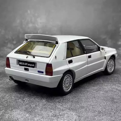 [Kyosho] 1:18 Lancia 1993 Delta HF Integrale Evo II White Model Car Die-Cast