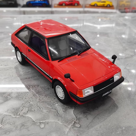[Kyosho] 1:18 Mazda 1985 Familia XG Red Model Car Die-Cast