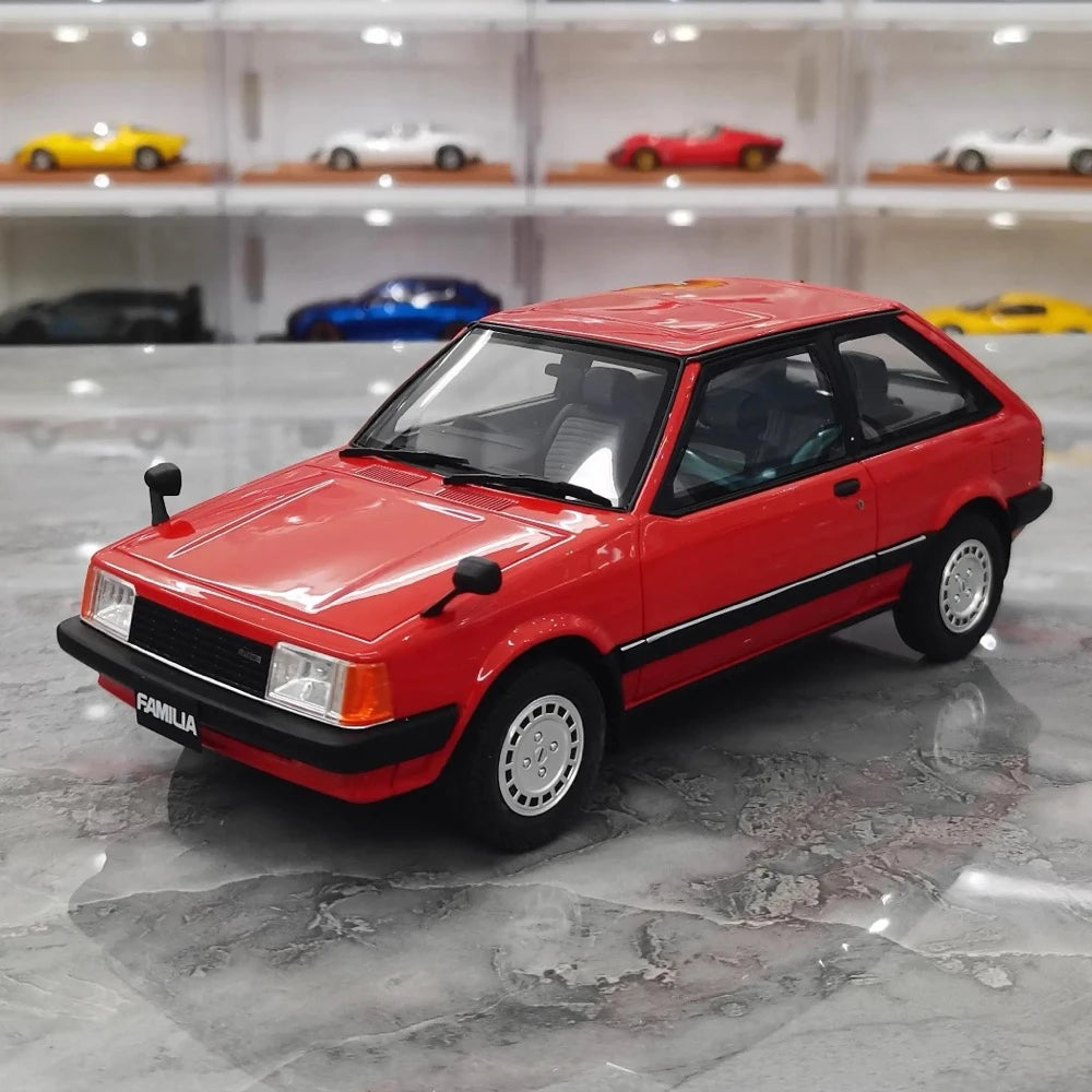 [Kyosho] 1:18 Mazda 1985 Familia XG Red Model Car Die-Cast