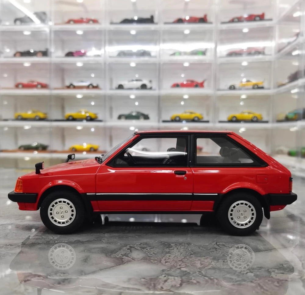 [Kyosho] 1:18 Mazda 1985 Familia XG Red Model Car Die-Cast