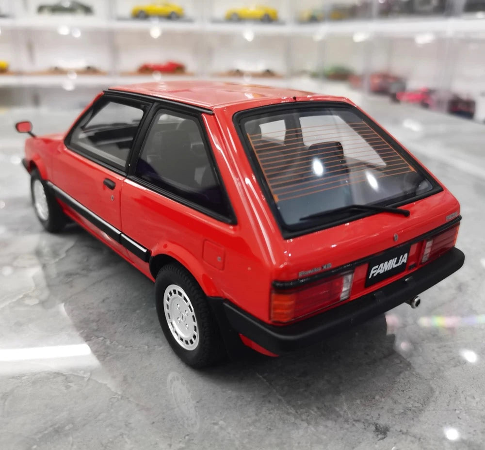[Kyosho] 1:18 Mazda 1985 Familia XG Red Model Car Die-Cast