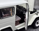 [Kyosho] 1:18 Toyota 1960 Land Cruiser FJ40 White Model Car Die-Cast