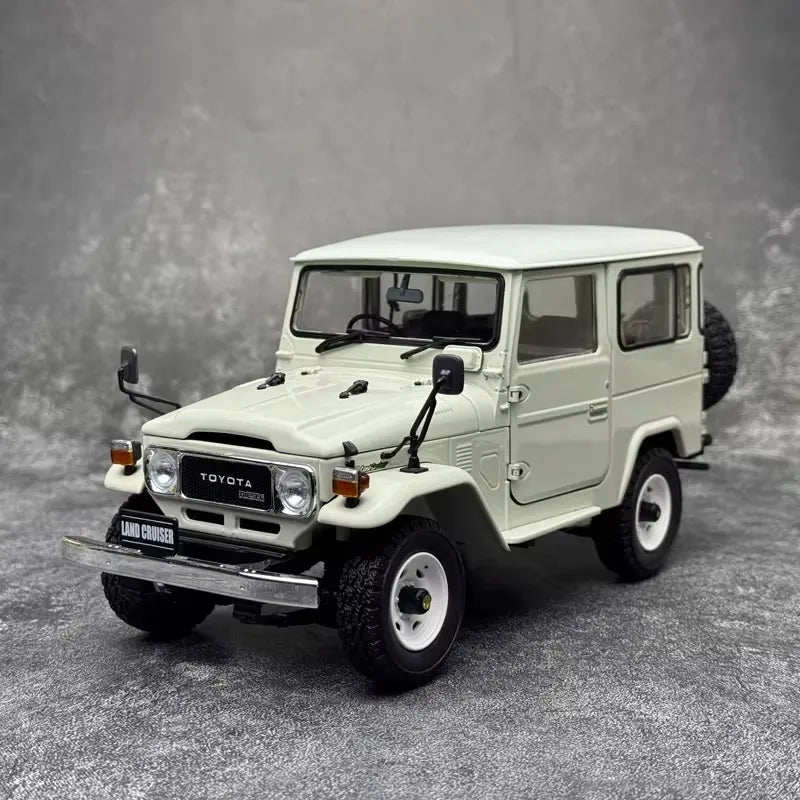 [Kyosho] 1:18 Toyota 1960 Land Cruiser FJ40 White Model Car Die-Cast