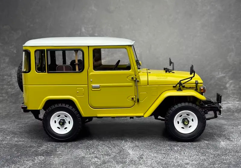 [Kyosho] 1:18 Toyota 1960 Land Cruiser FJ40 Yellow Model Car Die-Cast