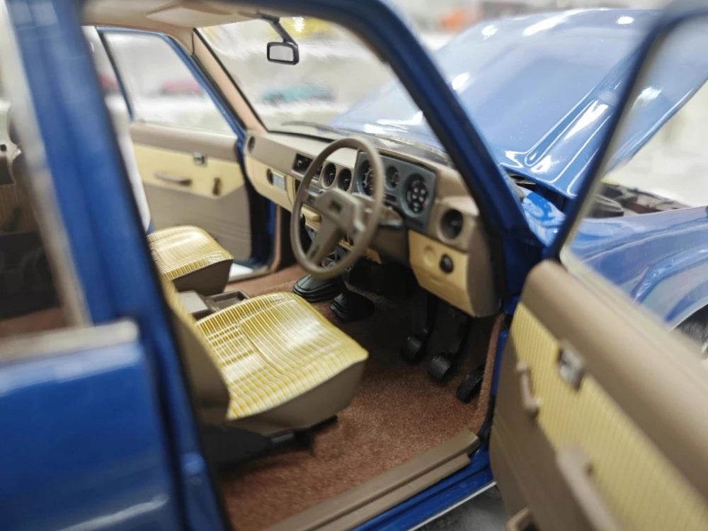 [Kyosho] 1:18 Toyota 1980 Land Cruiser J60 Blue Model Car Die-Cast