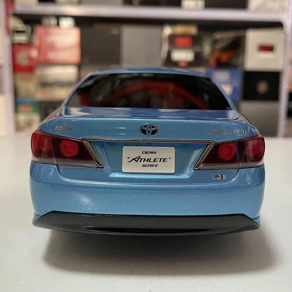 [Kyosho] 1:18 Toyota 2012 Crown Athlete S210 Blue Model Car Die-Cast