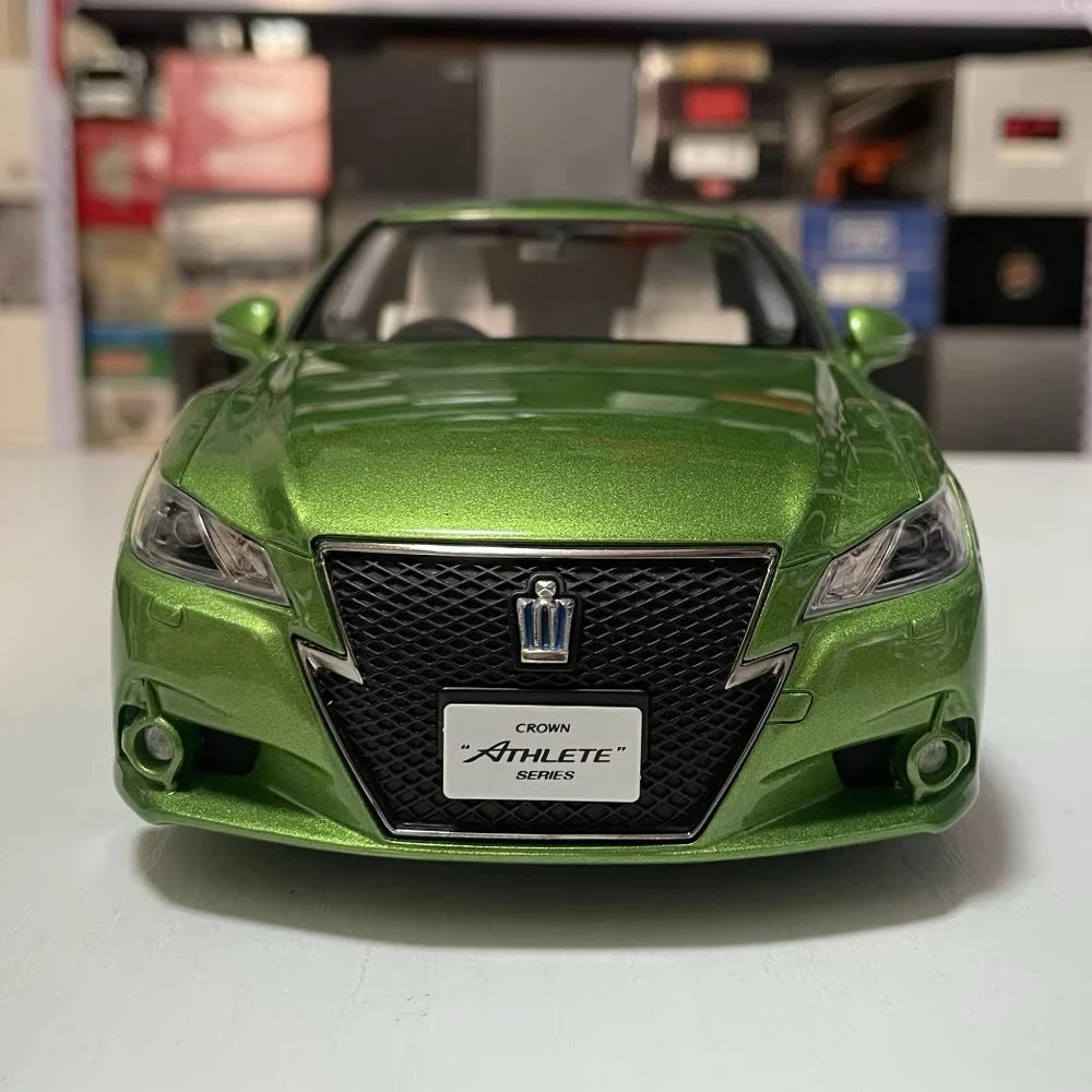 [Kyosho] 1:18 Toyota 2012 Crown Athlete S210 verde modellino di auto Die-Cast