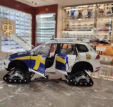 [Kyosho] 1:18 Volkswagen 2010 Touareg Snowareg Sweden モデルカー Die-Cast