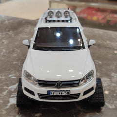 [Kyosho] 1:18 Volkswagen 2010 Touareg Snowareg White Model Car Die-Cast