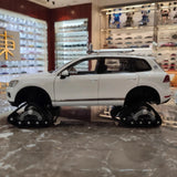 [Kyosho] 1:18 Volkswagen 2010 Touareg Snowareg White Model Car Die-Cast