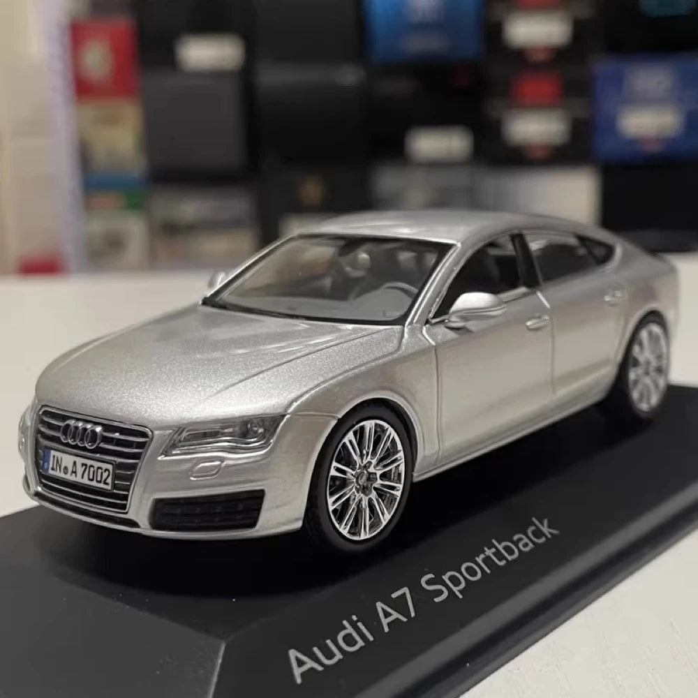 [Kyosho] 1:43 Audi 2011 A7 Sportback Silver Model Car Die-Cast