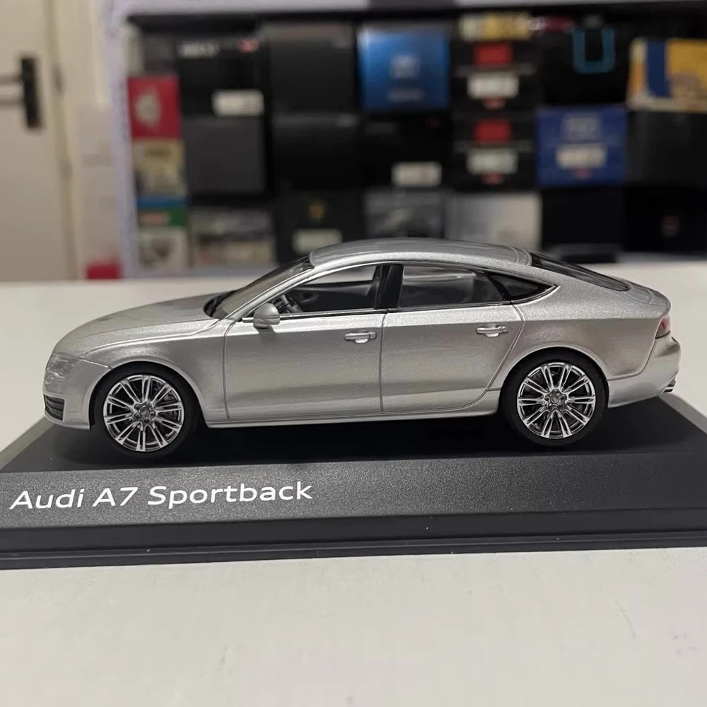 [Kyosho] 1:43 Audi 2011 A7 Sportback Silver Model Car Die-Cast