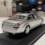 [Kyosho] 1:43 Mercedes-Benz 2006 S600 Guard V221 Silver Model Car Die-Cast