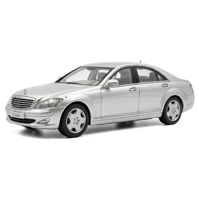 [Kyosho] 1:43 Mercedes-Benz 2006 S600 Guard V221 Silver Model Car Die-Cast