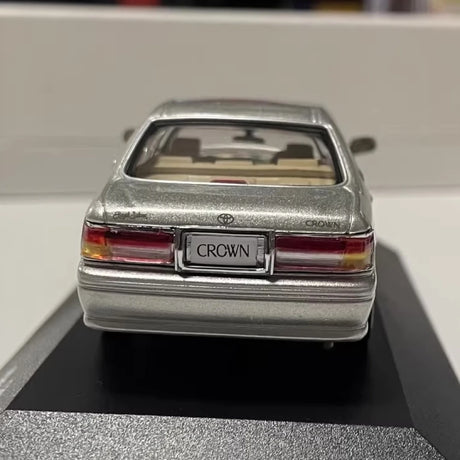 [Kyosho] 1:43 Toyota 2001 Crown S170 Silver Model Car Die-Cast