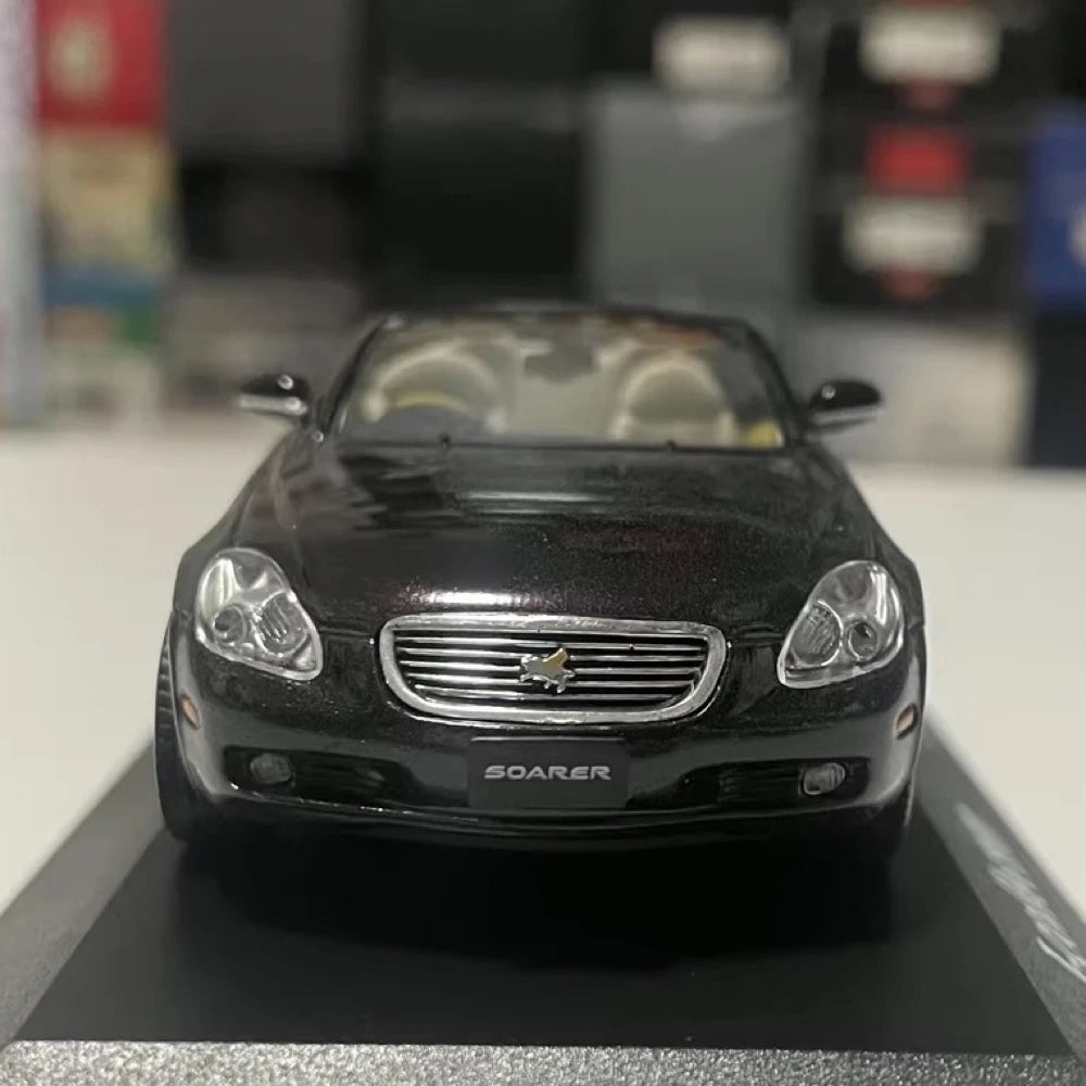 [Kyosho] 1:43 Toyota 2001 Soarer Convertible Z40 punainen pienoismalli Die-Cast
